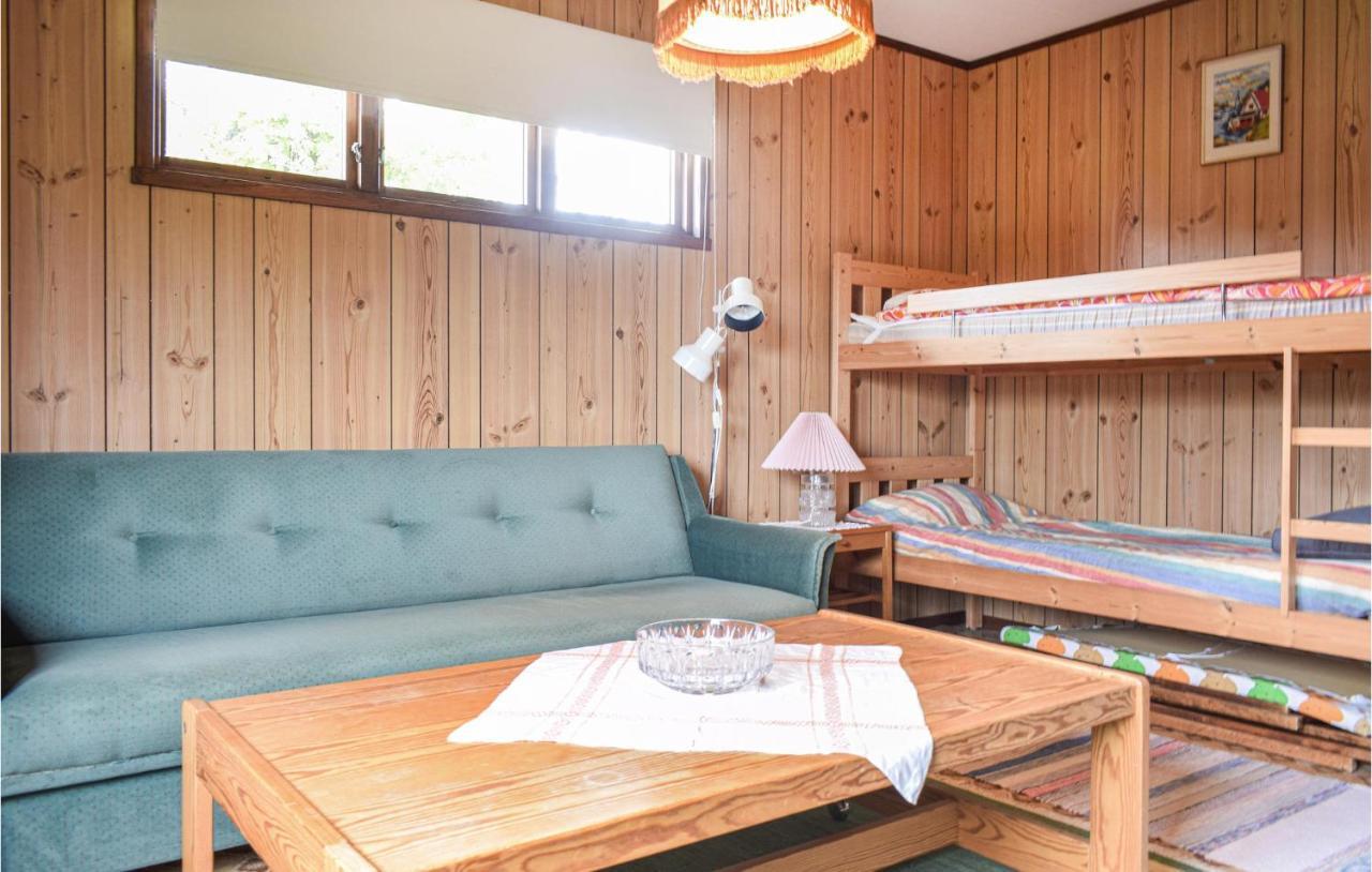 2 Bedroom Lovely Home In Koepingsvik Exterior foto